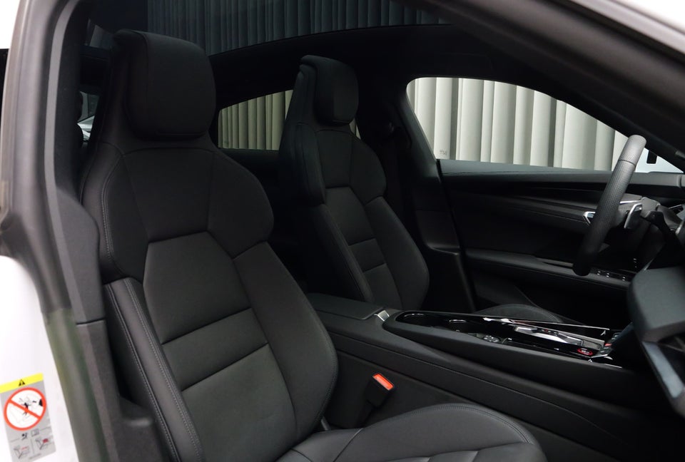 Audi e-tron GT quattro 4d