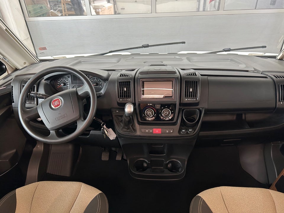 Fiat McLouis 2,3 Nevis 880G aut. 2d