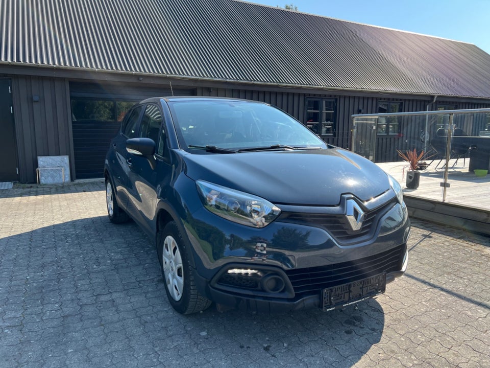 Renault Captur 0,9 TCe 90 Expression 5d