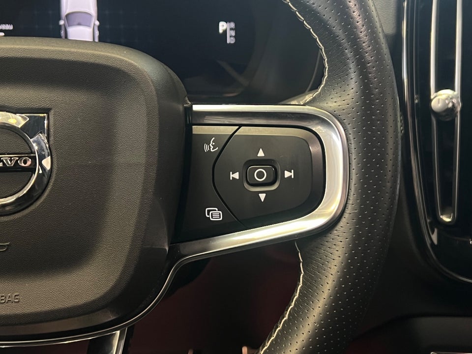 Volvo XC40 P8 ReCharge Twin R-Design 5d