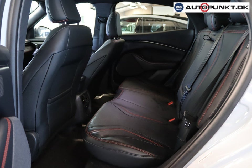 Ford Mustang Mach-E 75 Standard Range AWD 5d