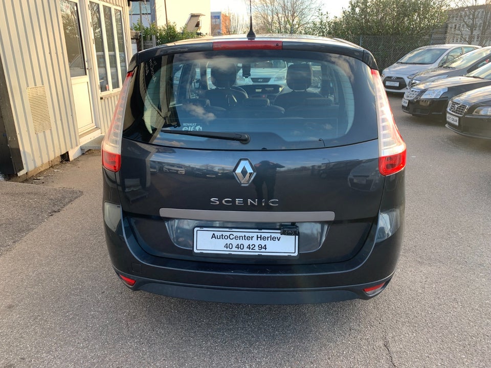 Renault Grand Scenic III 1,6 16V Expression 7prs 5d