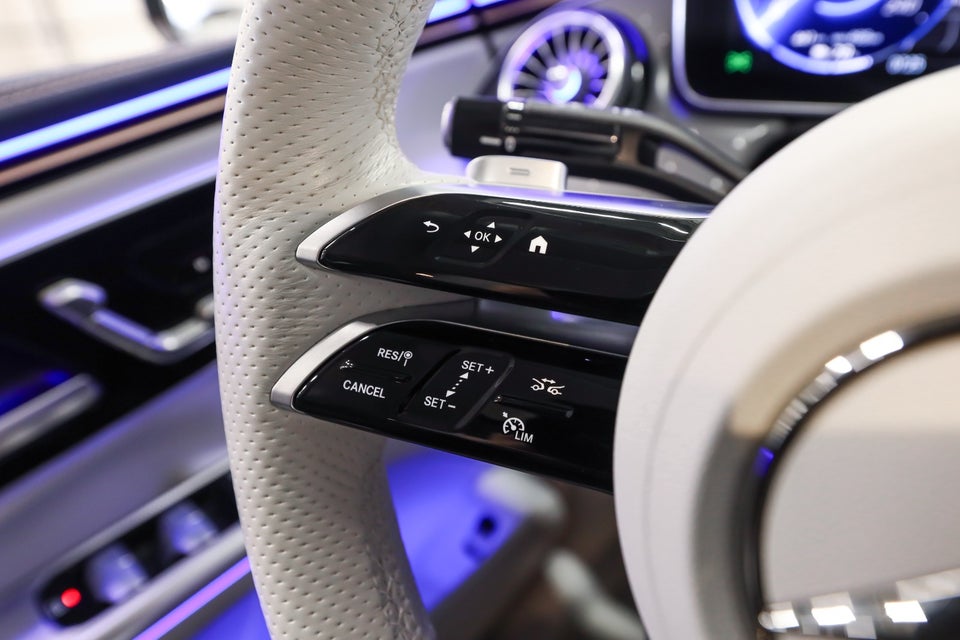 Mercedes EQE350 AMG Line 4d