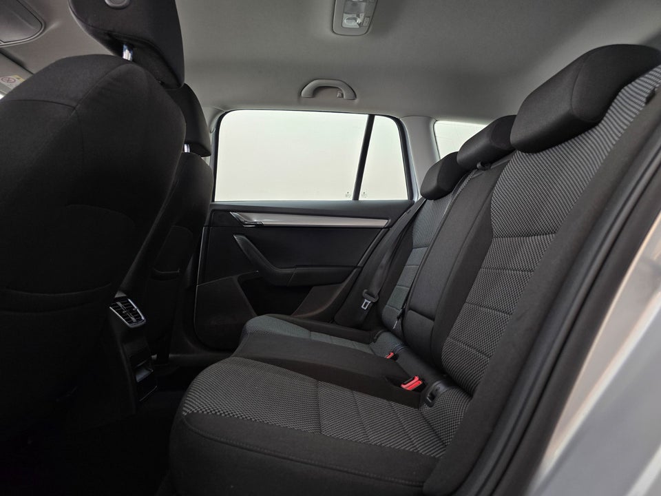 Skoda Octavia 1,4 TSi 140 Ambition Combi DSG 5d