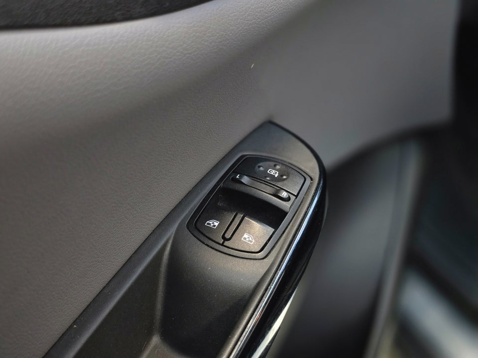 Opel Corsa 1,0 T 90 Cosmo 5d