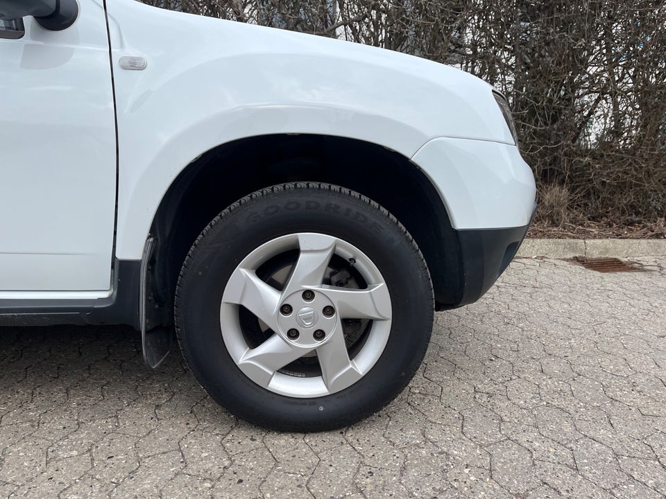 Dacia Duster 1,6 16V Family Edition 5d