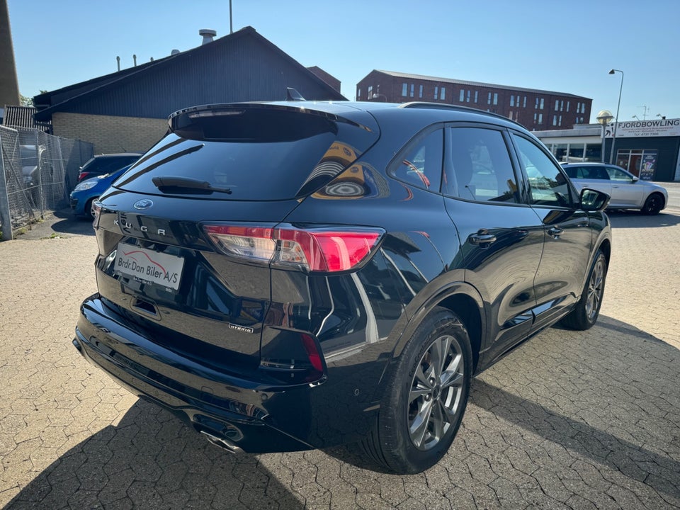 Ford Kuga 2,5 PHEV ST-Line X CVT 5d