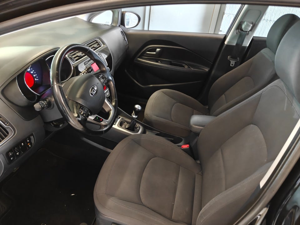 Kia Rio 1,2 CVVT Limited 5d