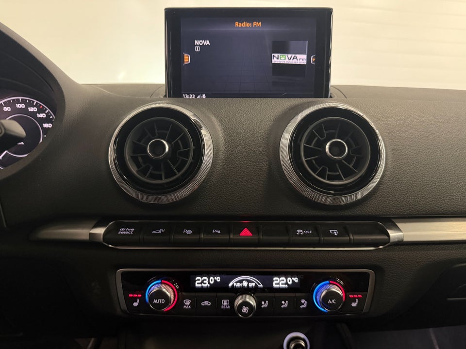 Audi A3 1,4 e-tron Sportback S-tr. 5d