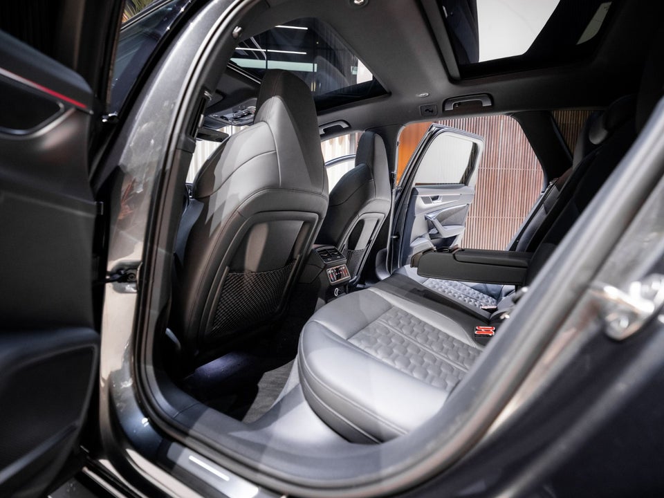 Audi RS6 4,0 TFSi Avant quattro Tiptr. 5d