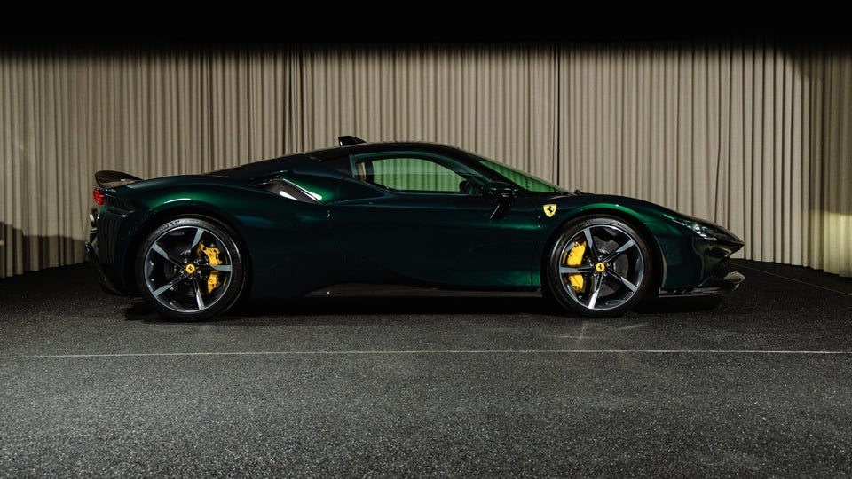 Ferrari SF90 Stradale 4,0 DCT 2d