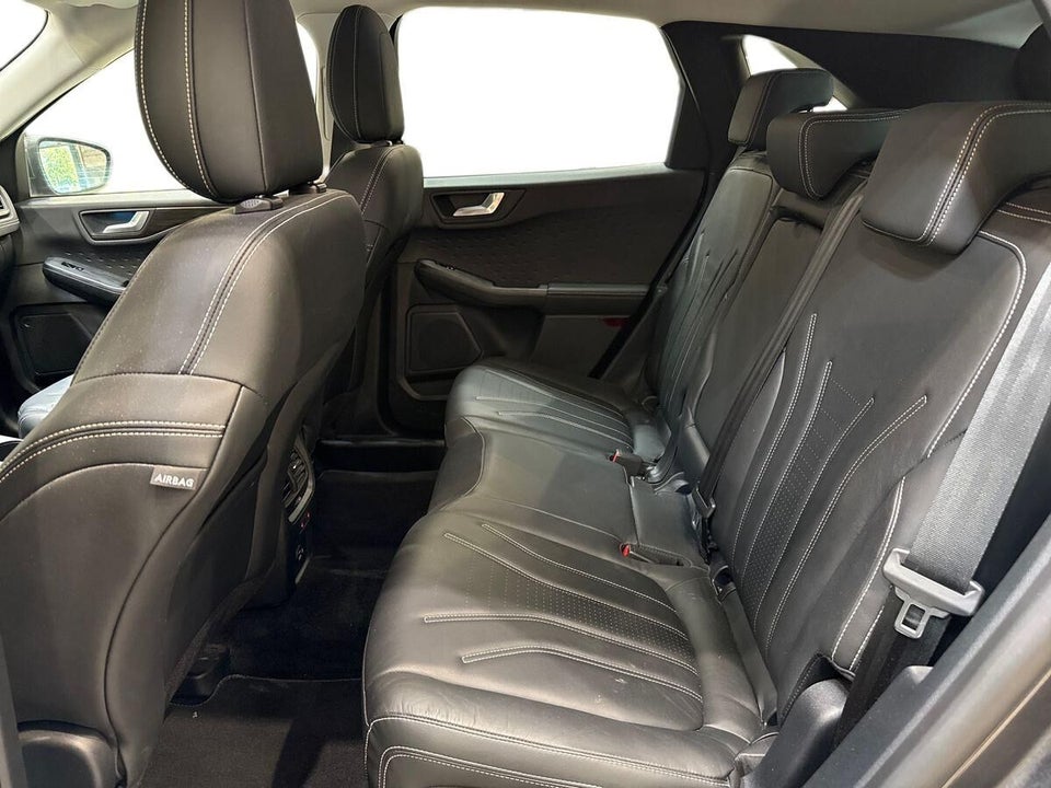 Ford Kuga 2,5 PHEV Vignale CVT 5d