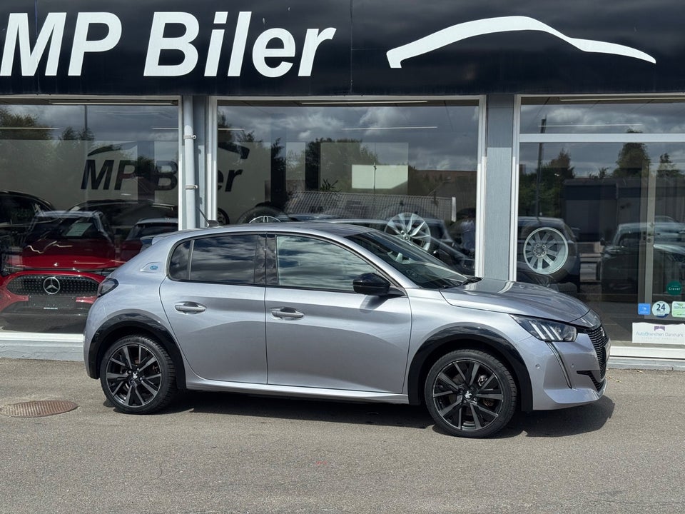 Peugeot e-208 50 GT 5d