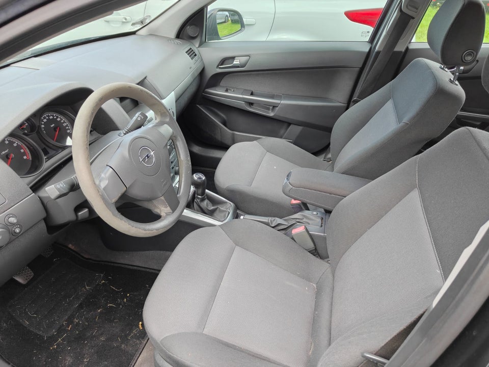 Opel Astra 1,6 16V 115 Classic Wagon 5d