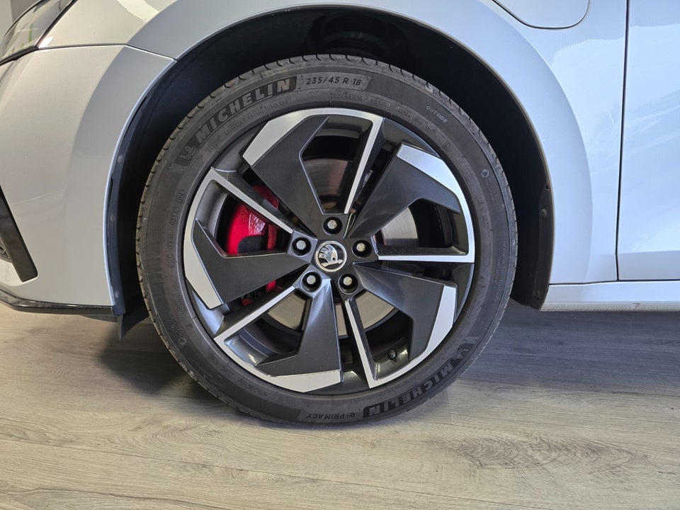 Skoda Octavia 1,4 TSi iV RS Combi DSG 5d