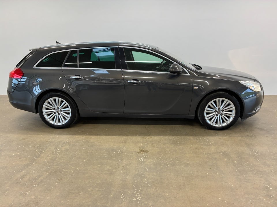 Opel Insignia 2,0 CDTi 160 Cosmo Sports Tourer eco 5d