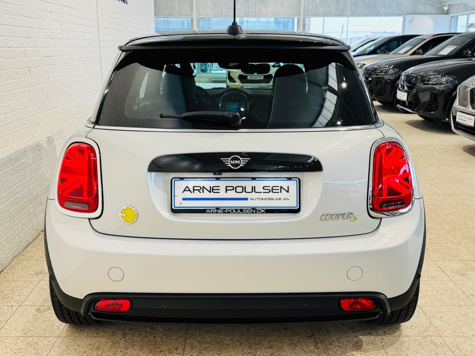 MINI Cooper SE Classic Trim 3d