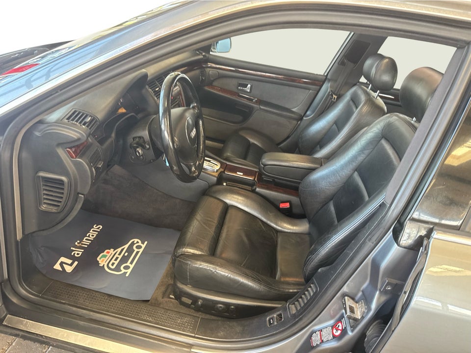 Audi S8 4,2 quattro aut. 4d