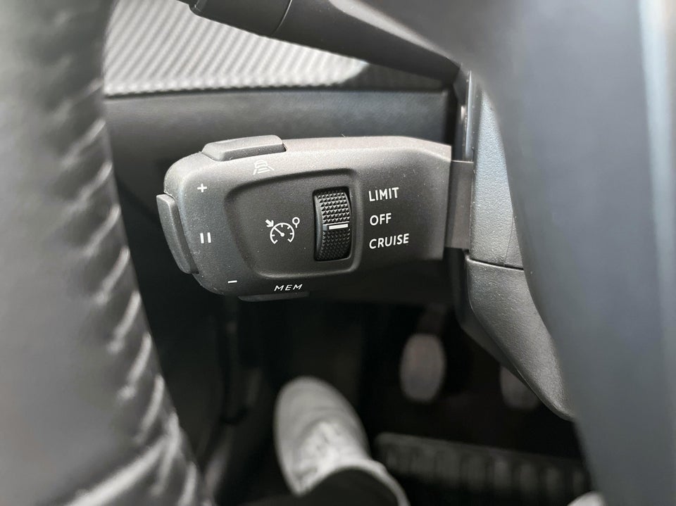 Peugeot 208 1,2 PureTech 100 Allure+ 5d