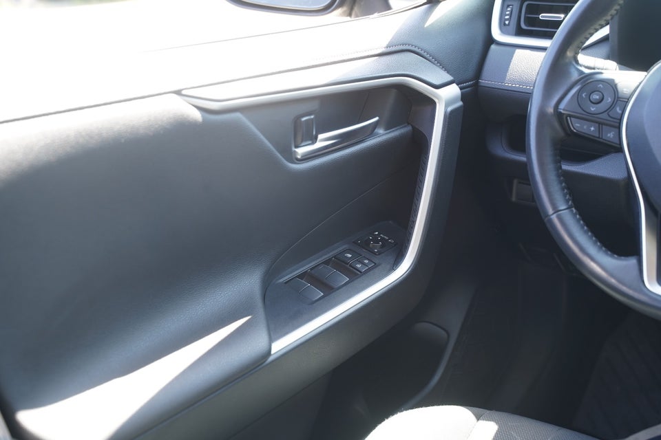 Toyota RAV4 2,0 T3 Smart e-CVT 5d