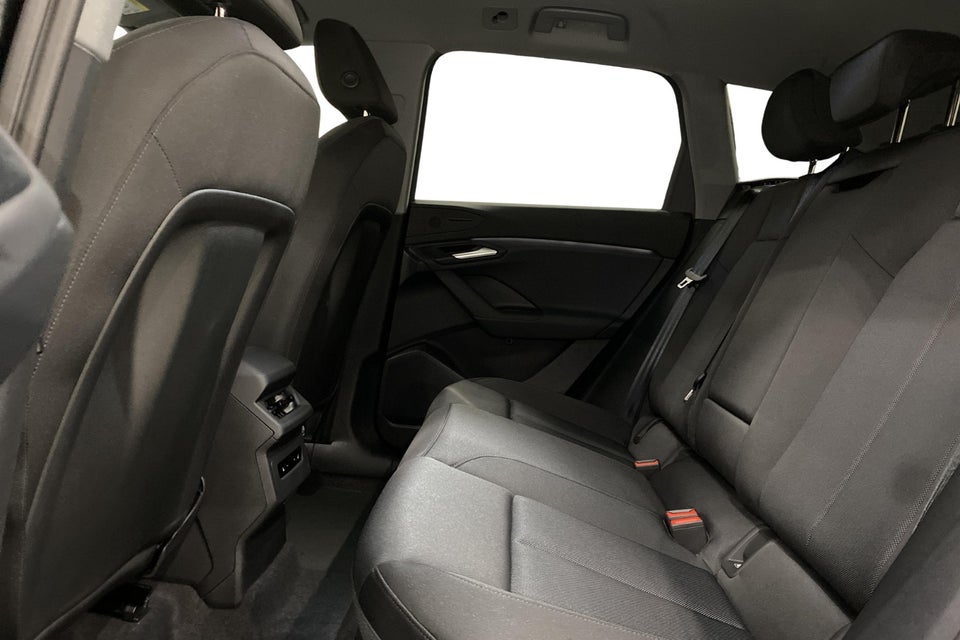 Audi Q6 e-tron Progress performance 5d