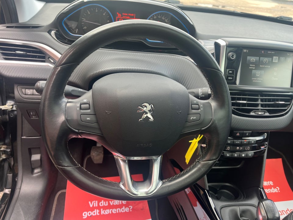 Peugeot 2008 1,6 BlueHDi 100 Allure Sky 5d