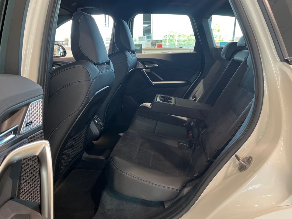 BMW iX1 xDrive30 Charged M-Sport 5d