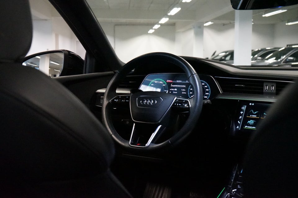 Audi e-tron 55 S-line quattro 5d