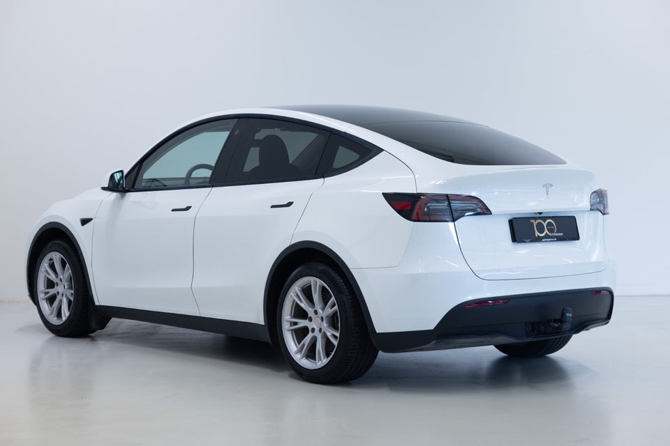 Tesla Model Y RWD 5d