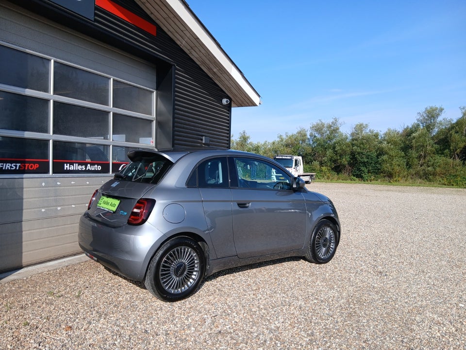 Fiat 500e 42 Icon 3+1 4d