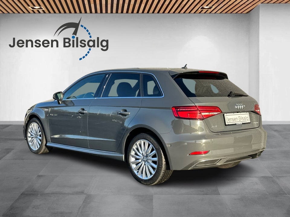 Audi A3 1,4 e-tron Sport Sportback S-tr. 5d