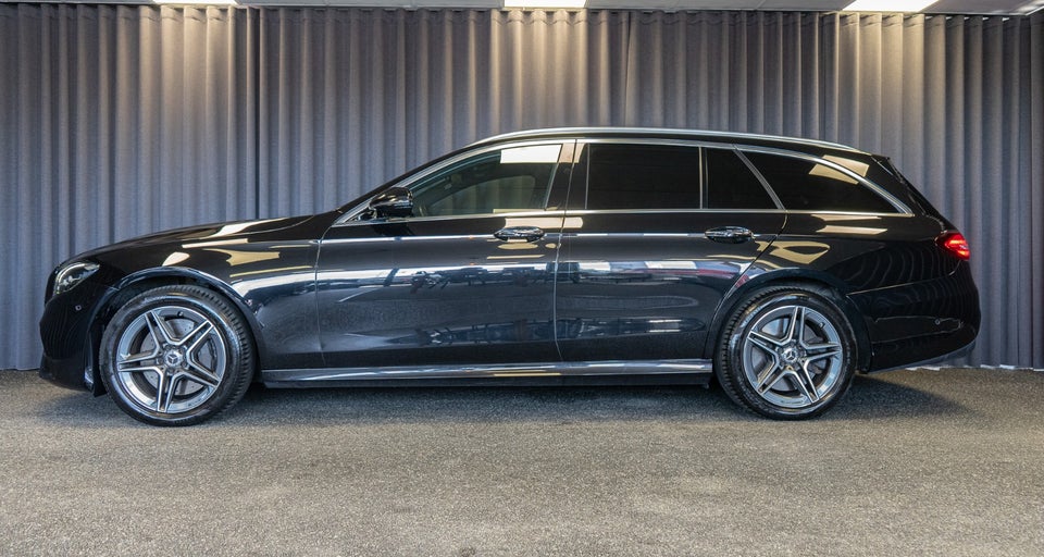 Mercedes E300 de 2,0 AMG Line stc. aut. 5d