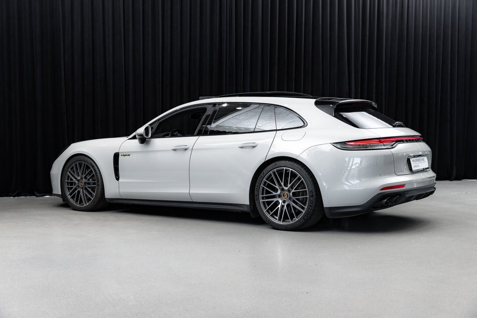 Porsche Panamera 4 2,9 E-Hybrid Sport Turismo PDK 5d