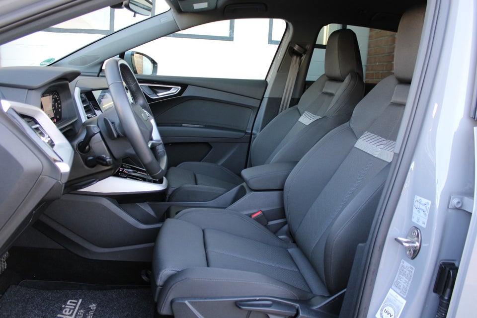 Audi Q4 e-tron 45 quattro 5d