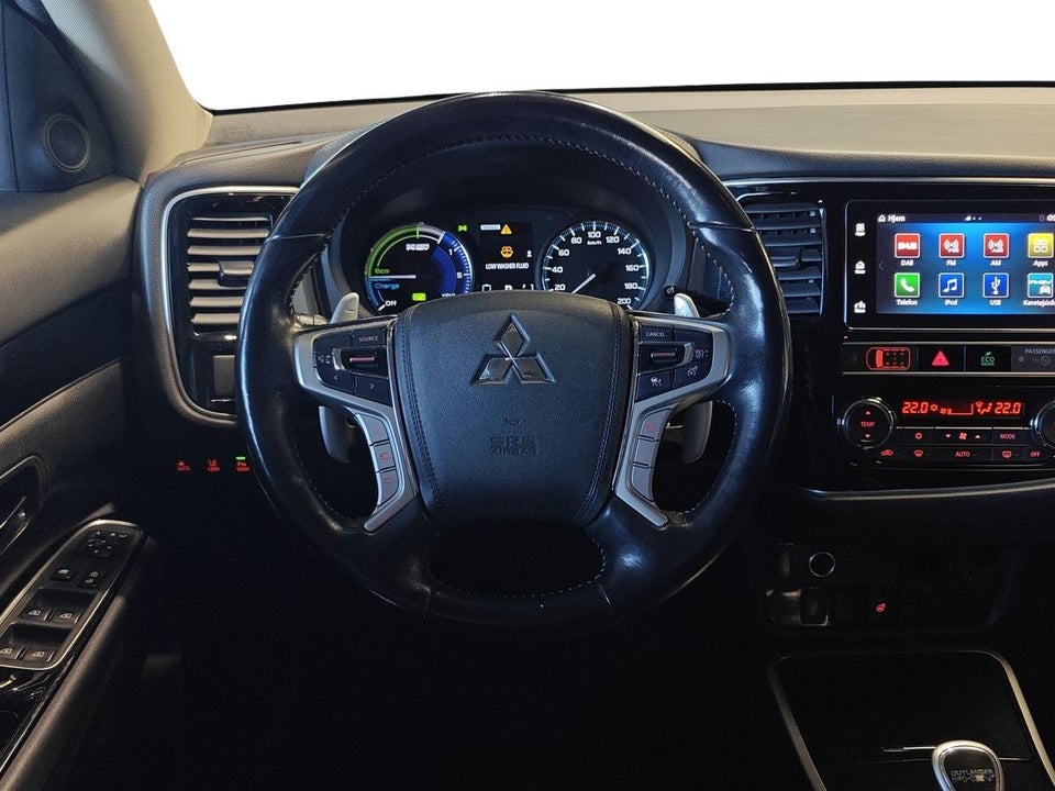 Mitsubishi Outlander 2,4 PHEV Intense CVT 4WD 5d
