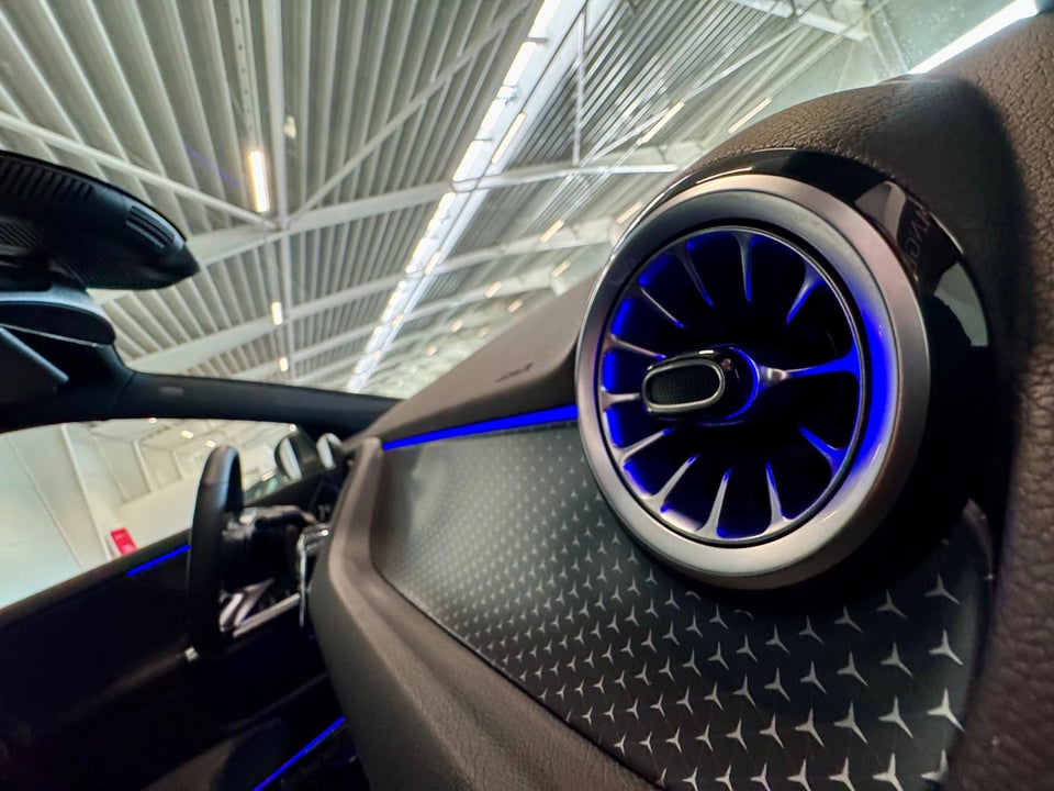 Mercedes EQA300 Progressive 4Matic 5d