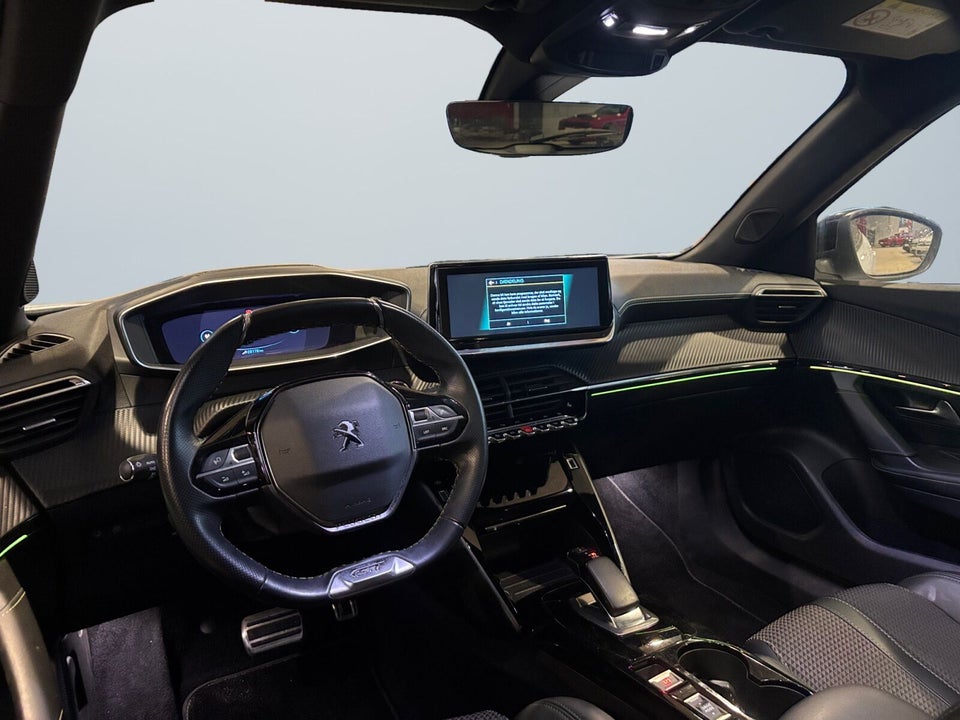 Peugeot e-2008 50 GT 5d