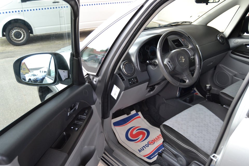 Suzuki SX4 1,6 CombiBack Tour 5d