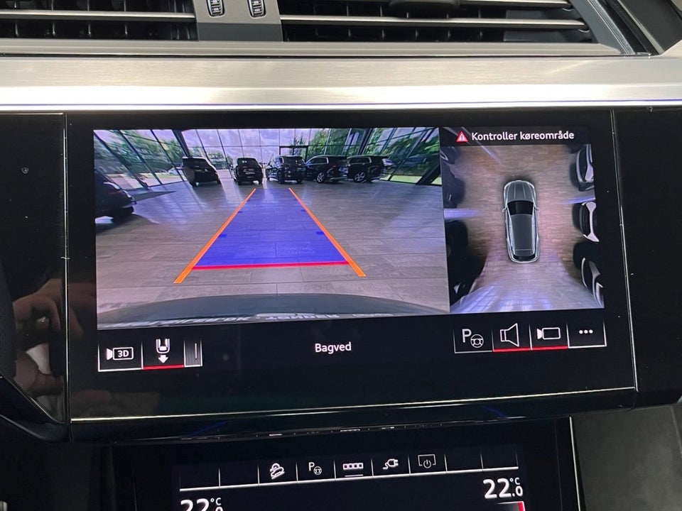 Audi Q8 e-tron 55 S-line quattro 5d