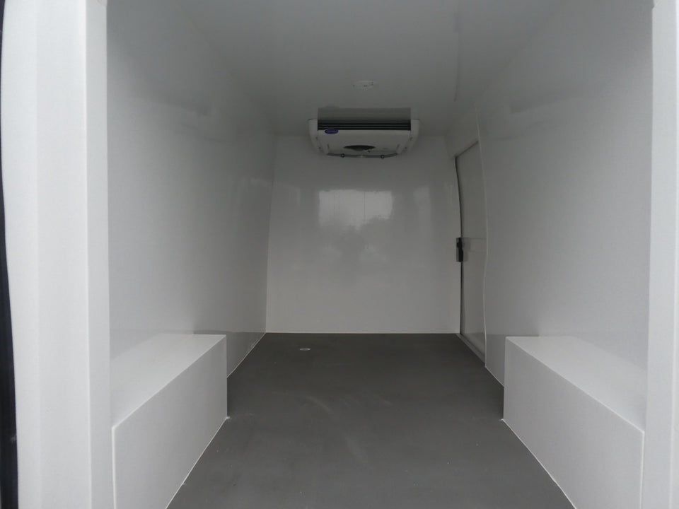 Peugeot Boxer 335 2,2 BlueHDi 140 L3H2 Premium EAT8