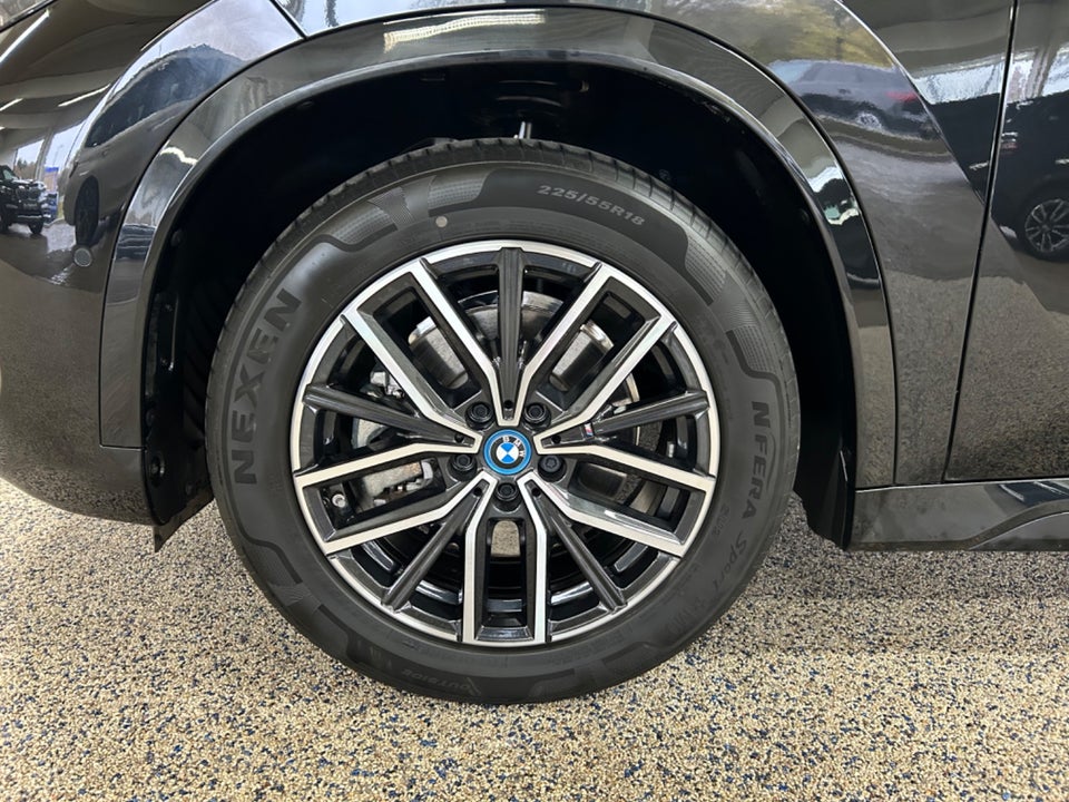 BMW iX1 xDrive30 M-Sport Premium 5d