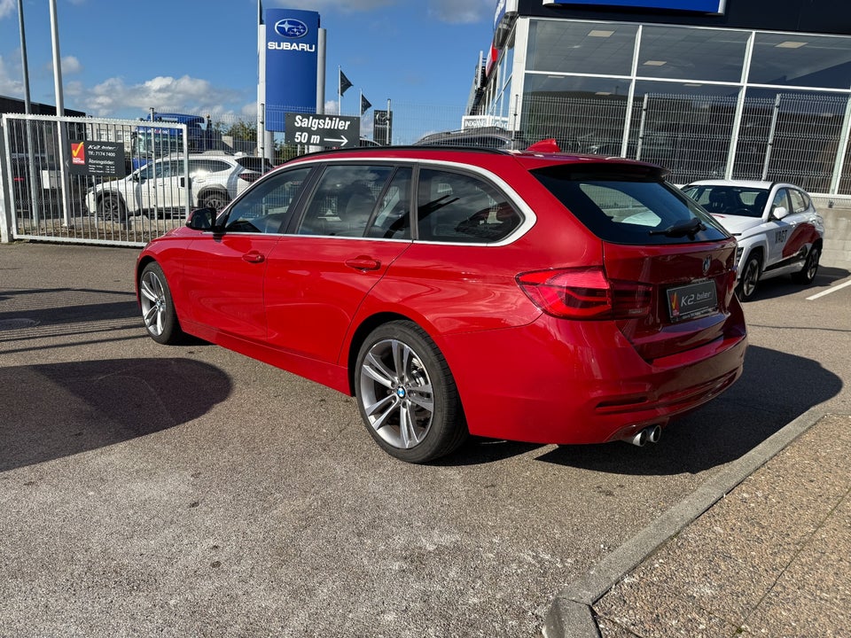 BMW 320i 2,0 Touring Advantage aut. 5d