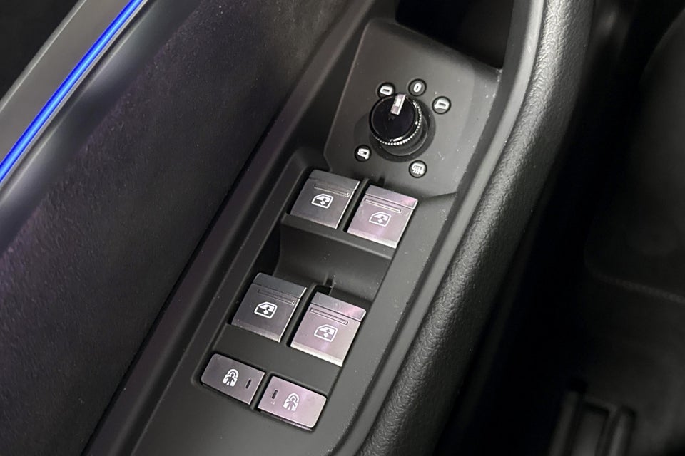 Audi Q8 e-tron 55 S-line quattro 5d