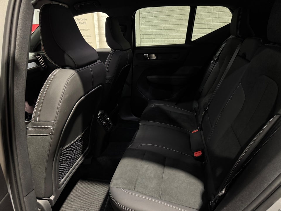 Volvo XC40 ReCharge Extended Range Plus 5d