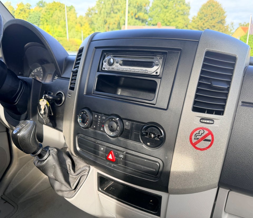 Mercedes Sprinter 211 2,2 CDi R1 Chassis 2d