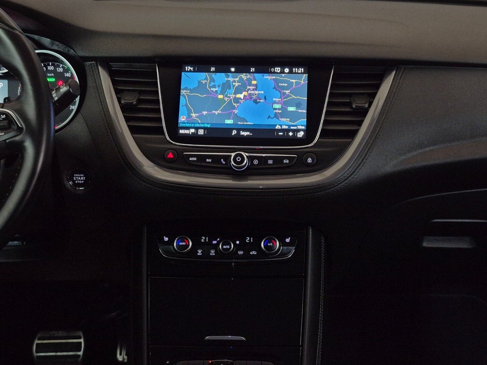 Opel Grandland X 1,6 Hybrid4 Impress aut. 5d