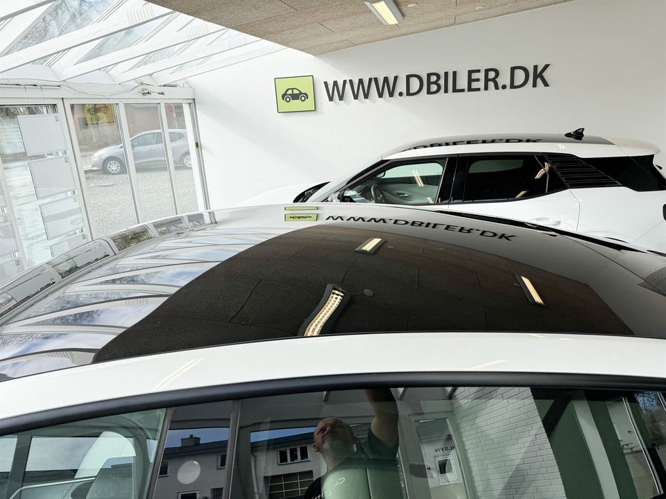 Tesla Model Y Long Range AWD 5d