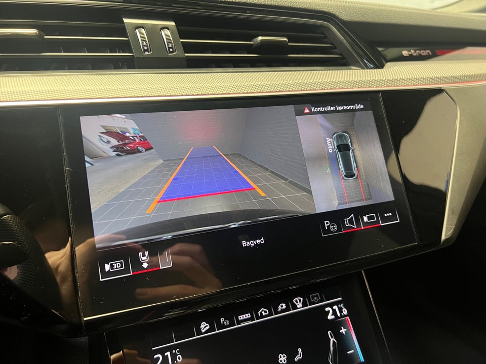 Audi Q8 e-tron 55 S-line quattro 5d