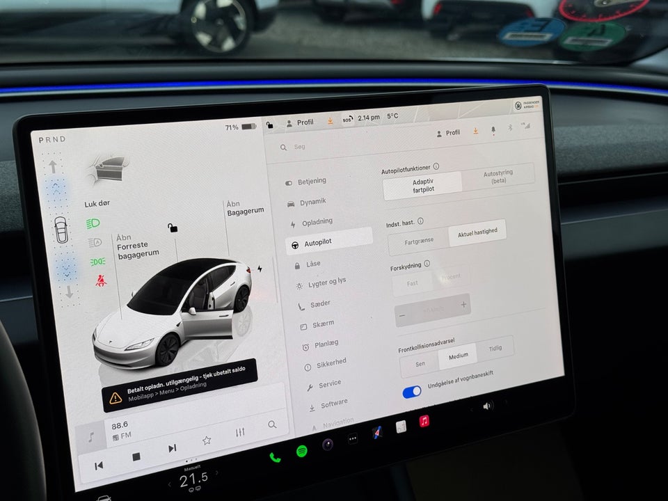 Tesla Model 3 Long Range AWD 4d
