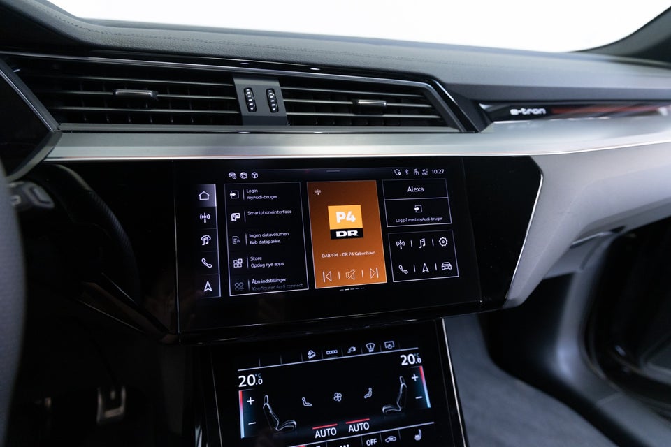 Audi Q8 e-tron 55 S-line quattro 5d